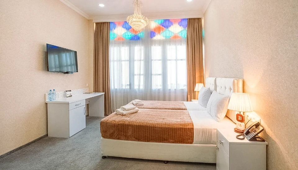 هتل آیوانی تفلیس